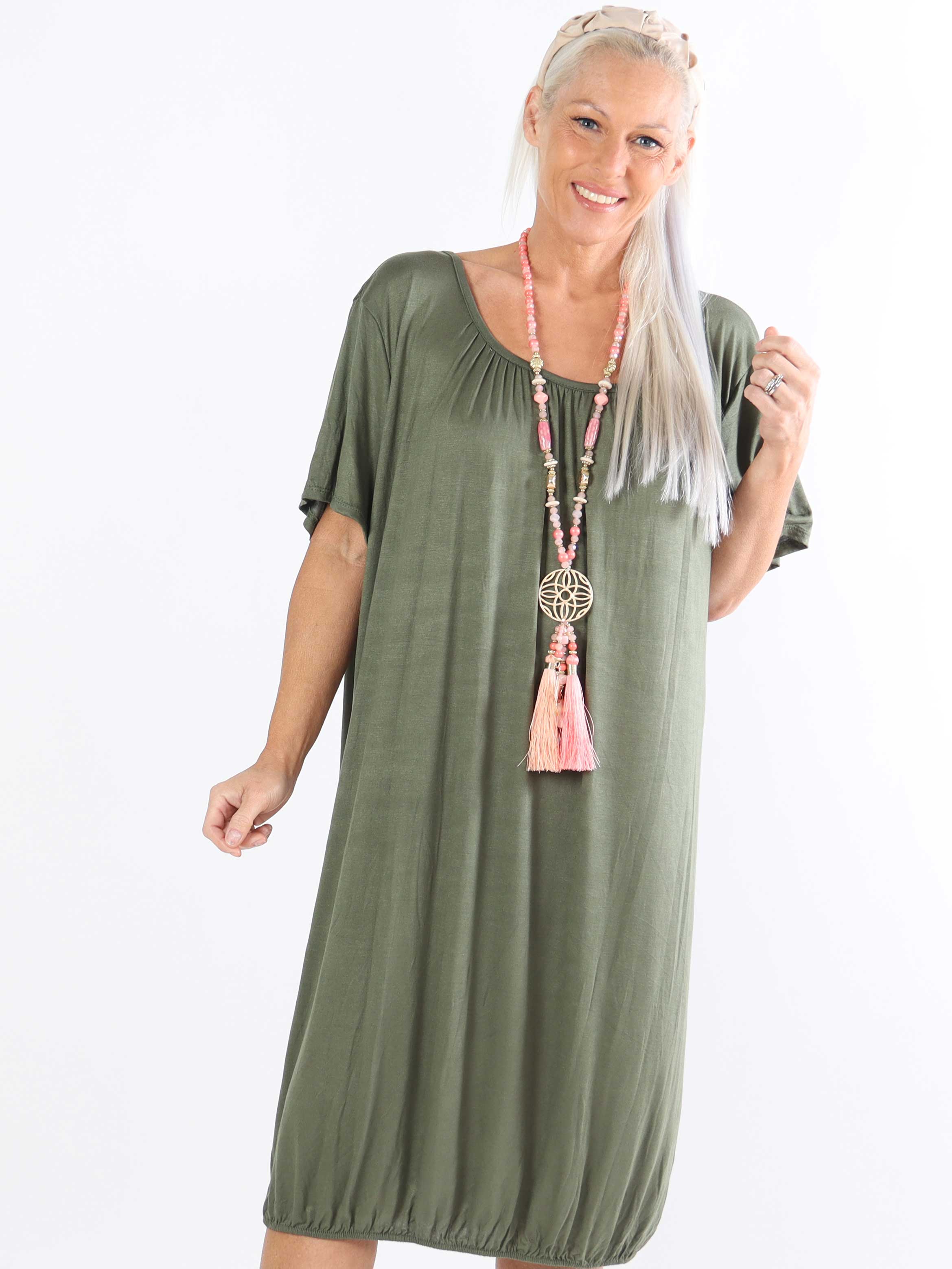 Miracle Dress - Basic plus size klänning i viskos med resår nedtill